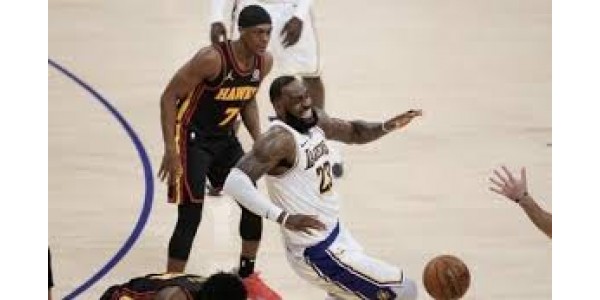 James se retirará de la NBA de forma indefinida James se retirará de la NBA de forma indefinida